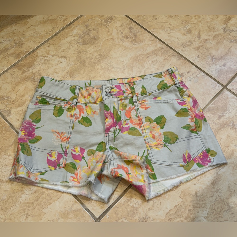 Anthropologie Pilcro The Wanderer Low-Rise Floral Shorts Size 29 - Picture 7 of 14